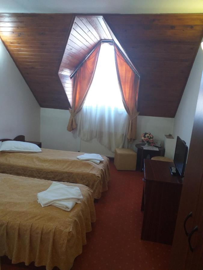 Motel Din Darste Сэчеле Экстерьер фото